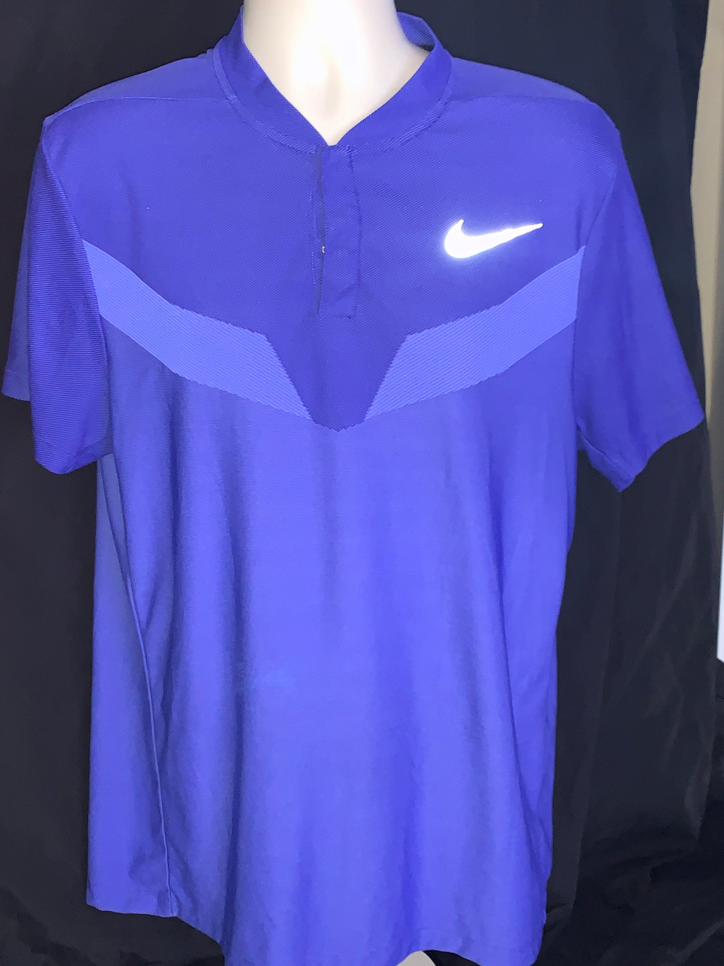 UniitesMarketplace.com™, Nike Like New Mens Golf Shirt, M,  $19.91